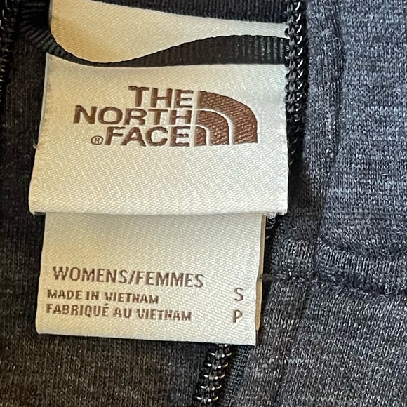 The North Face pullover 1/4 zip sweatshirt - Picture 7 of 8